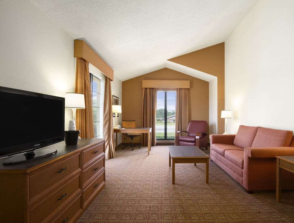 Budget Inn & Suite Atlanta Marietta Stadium Room photo